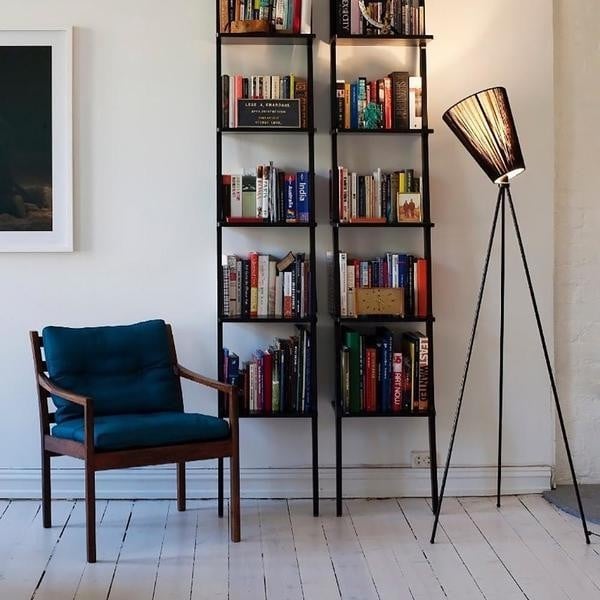 Elakshi Modern Oslo wood floor lamp